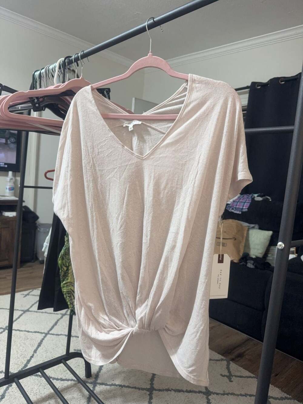 blu pepper day to day Women's Blush V Neck Chiffon Long Sleeve Crop Top SZ M NWT